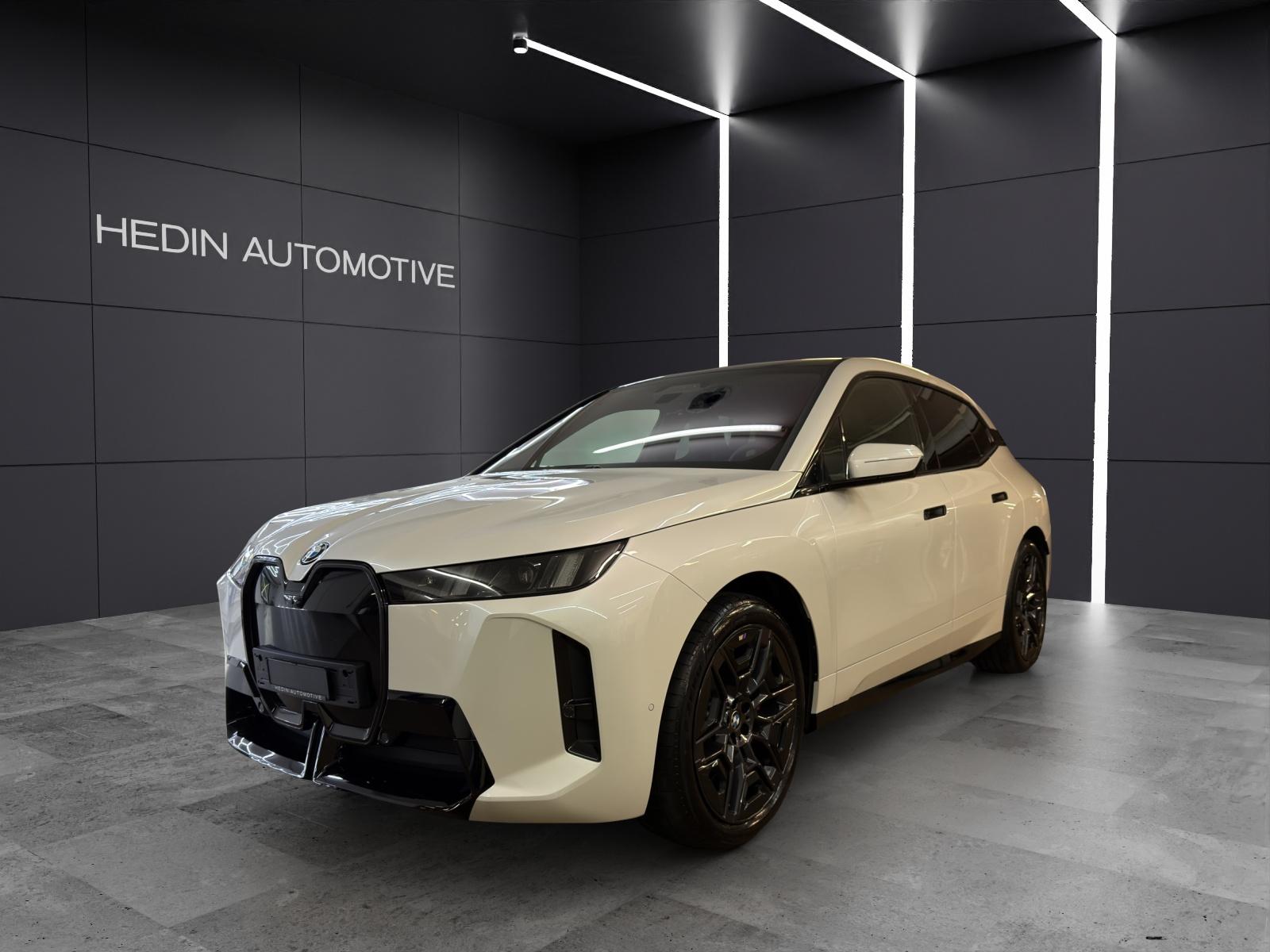 BMW iX xDrive60