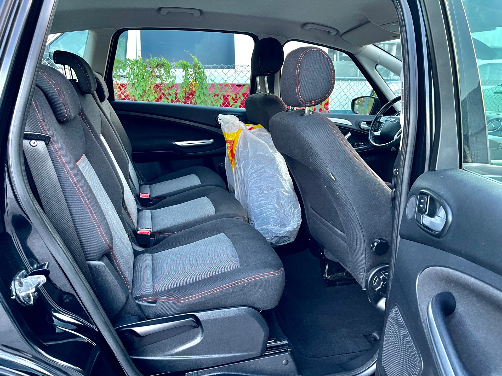FORD S-Max 2.0 TDCi TitaniumS PowerShift-image-21