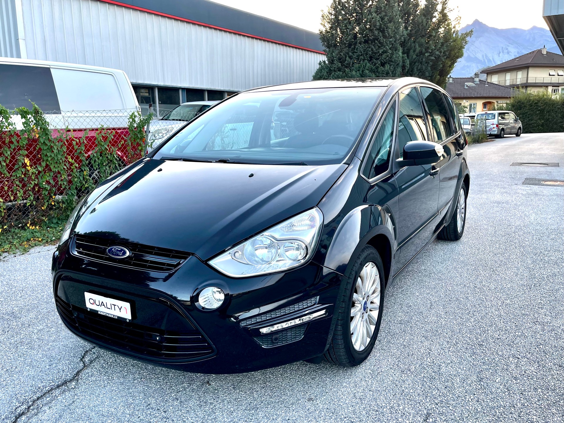 FORD S-Max 2.0 TDCi TitaniumS PowerShift-showroom-element-3