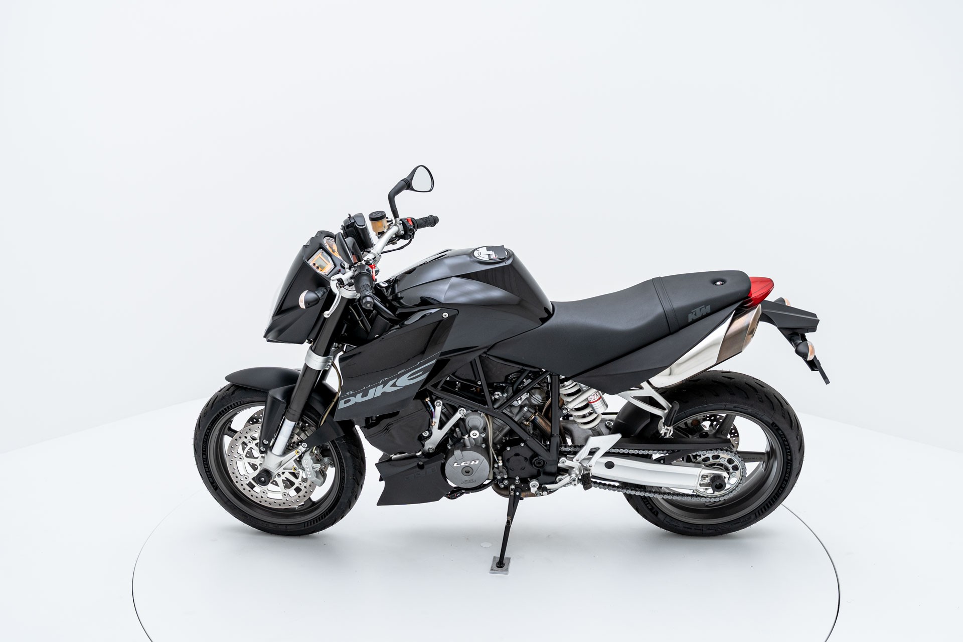 KTM 990 Super Duke-image-5