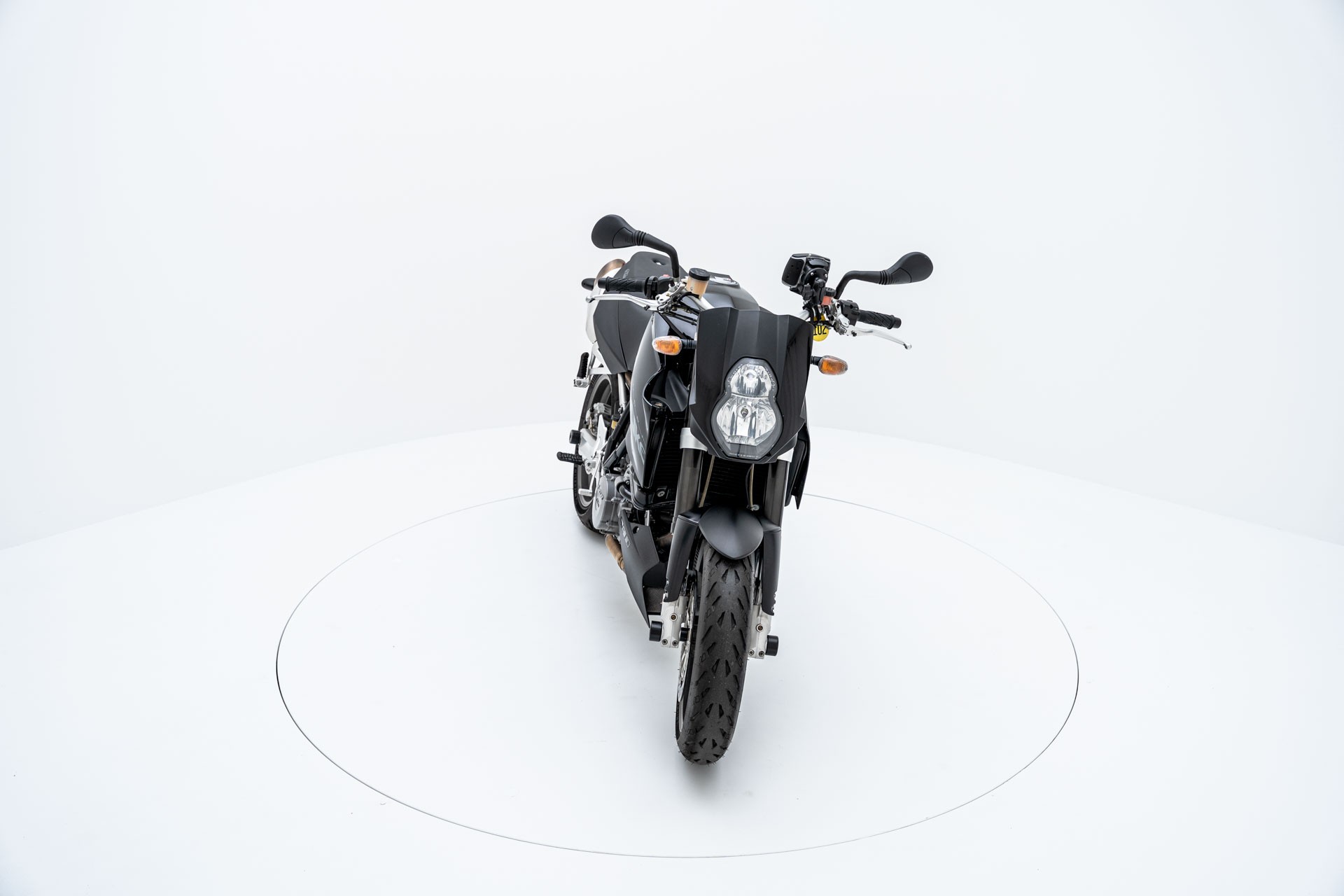 KTM 990 Super Duke-image-6