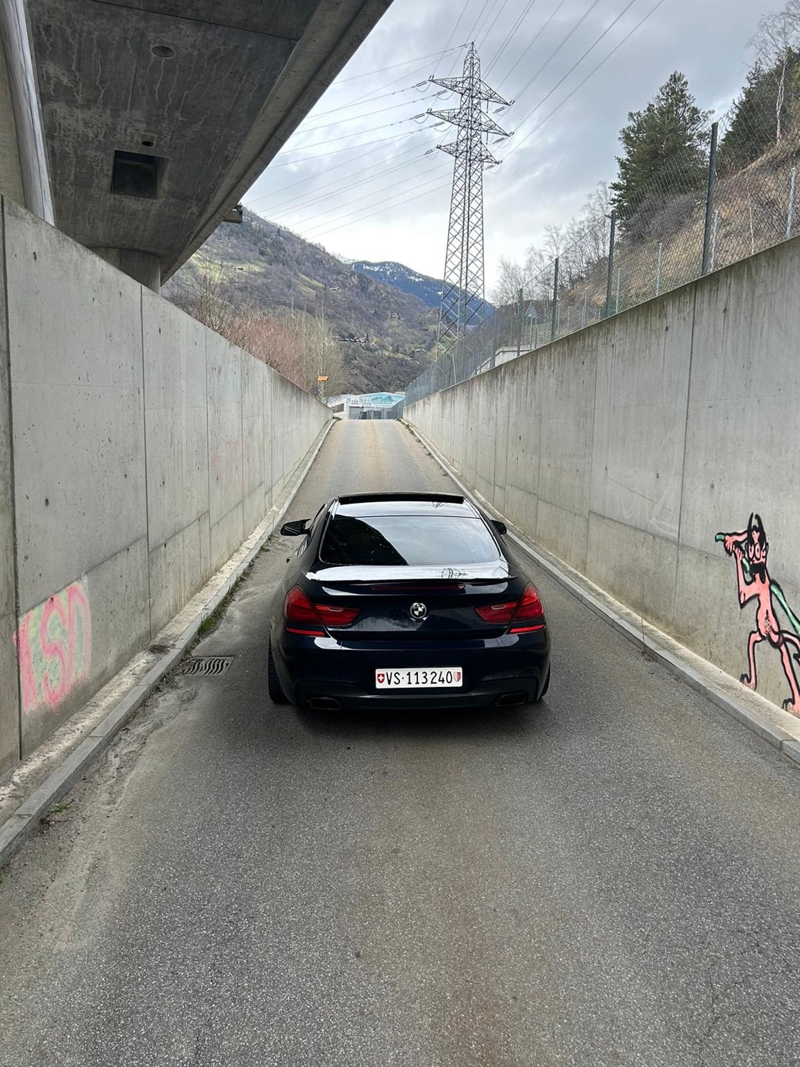 BMW 650i Coupé xDrive-image-2