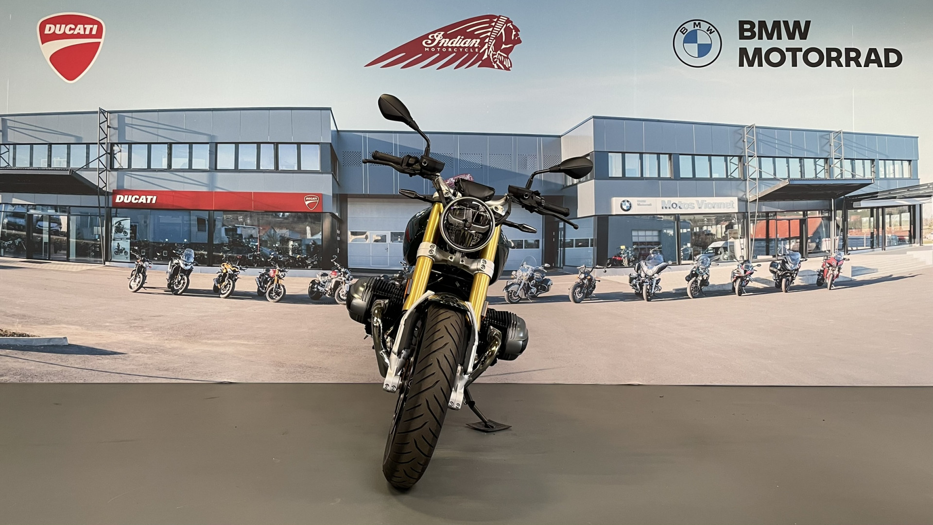 BMW R 12 nineT-image-1