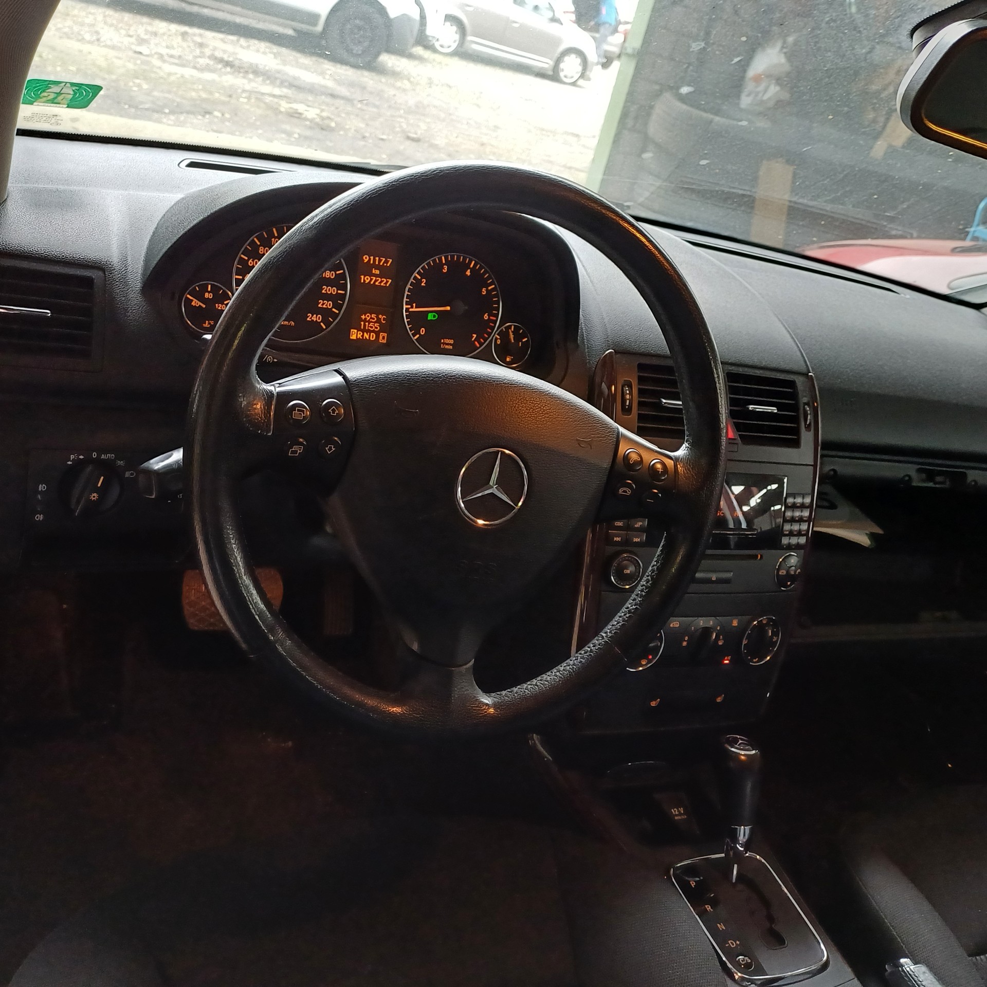 MERCEDES-BENZ A 150 Classic-image-4