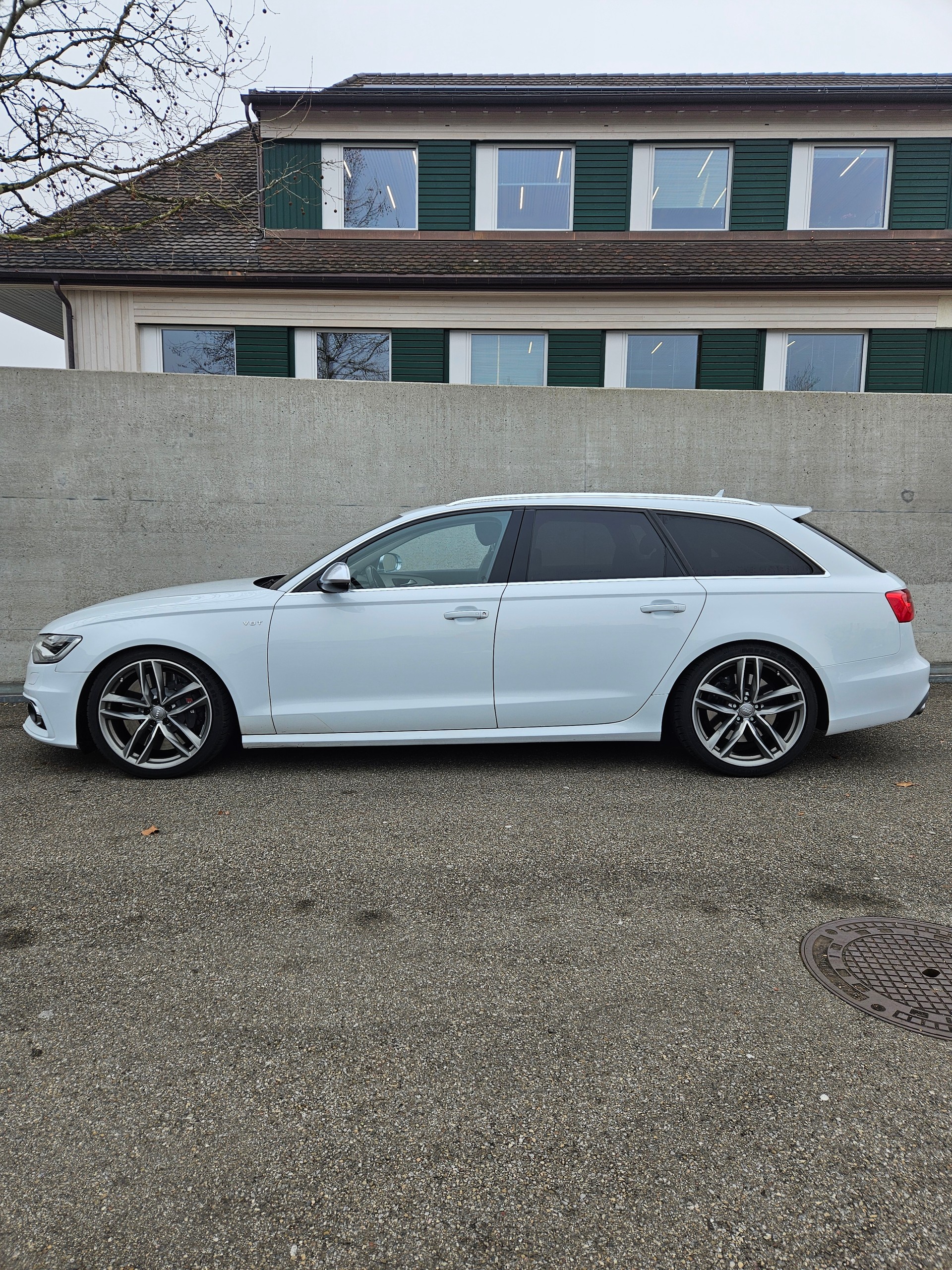 AUDI S6 4.0 TFSI Quattro-image-2