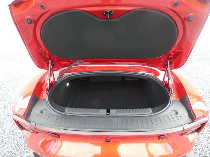MG Cyberster 77 kWh AWD-image-6