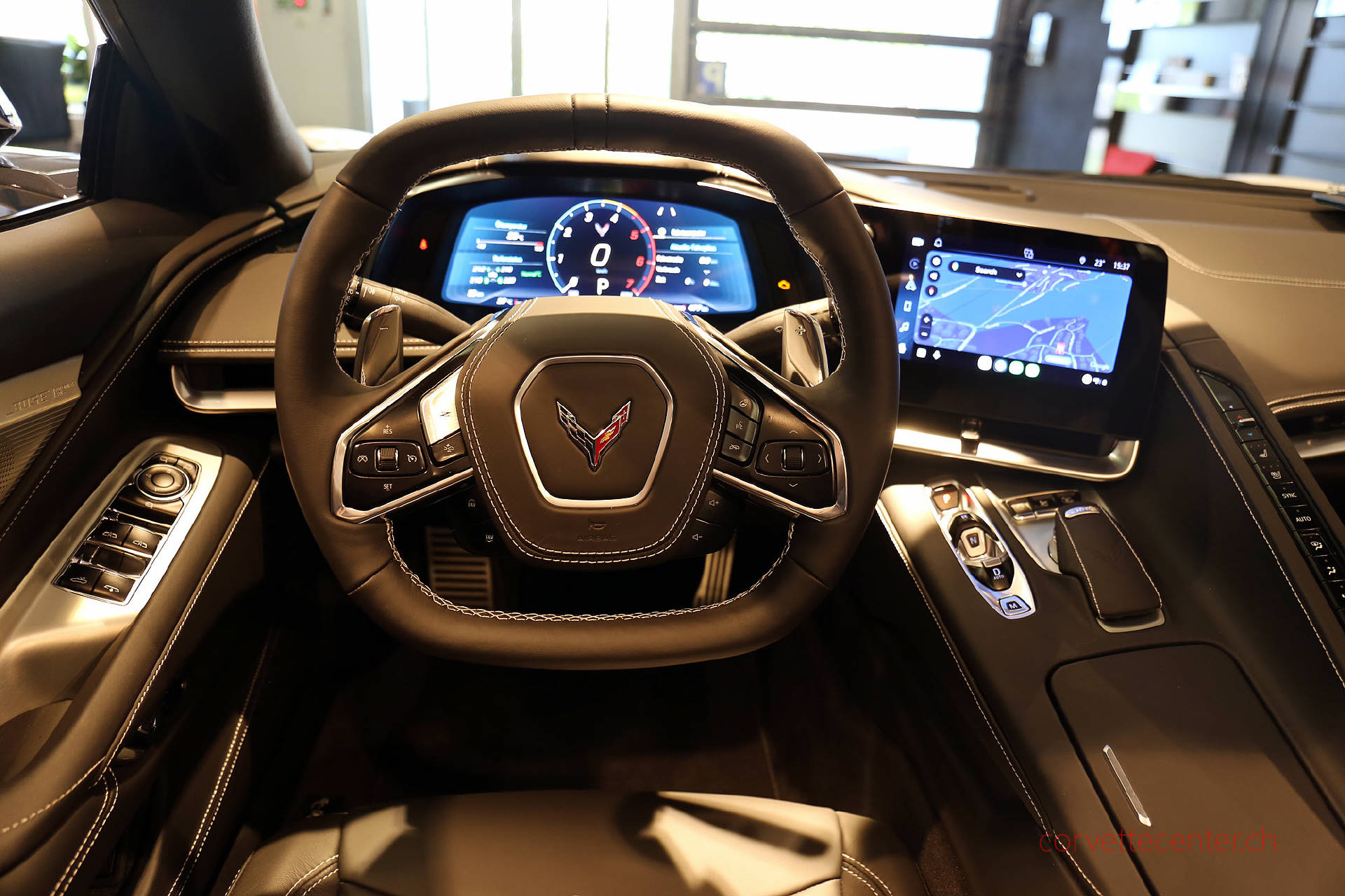 CHEVROLET Corvette Convertible 6.2 V8 3LT-image-9