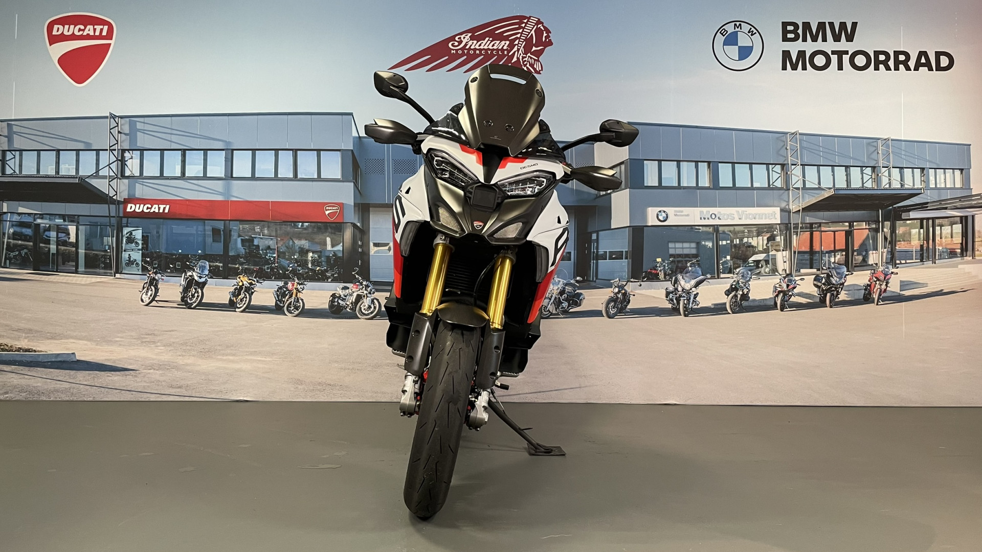 DUCATI Multistrada 1103 V4 RS-showroom-element-1