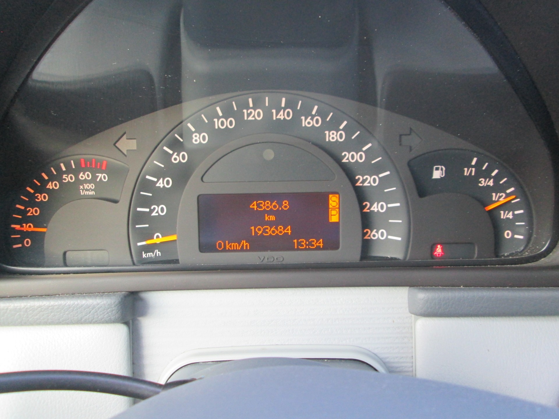 MERCEDES-BENZ C 180 Kompressor Classic-image-9