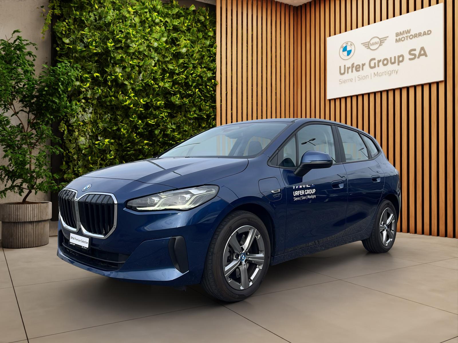 BMW 🆕 230e xDrive Active Tourer (CH) ⛽+🔌
