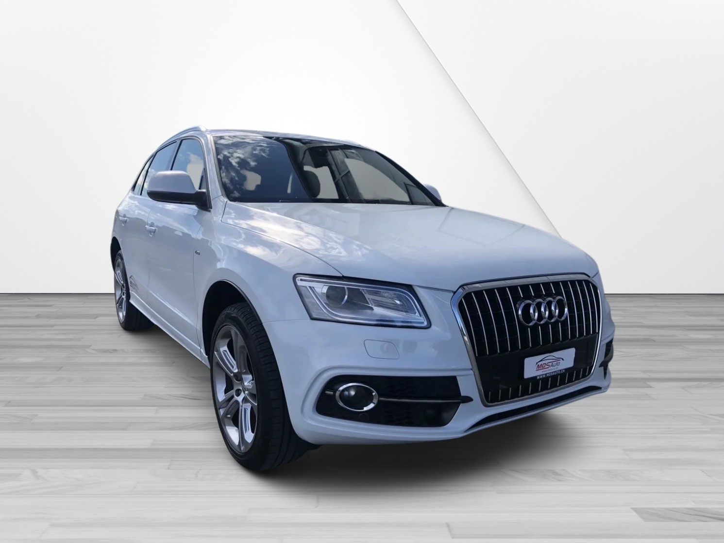 AUDI Q5 3.0 TDI quattro S-tronic-image-2