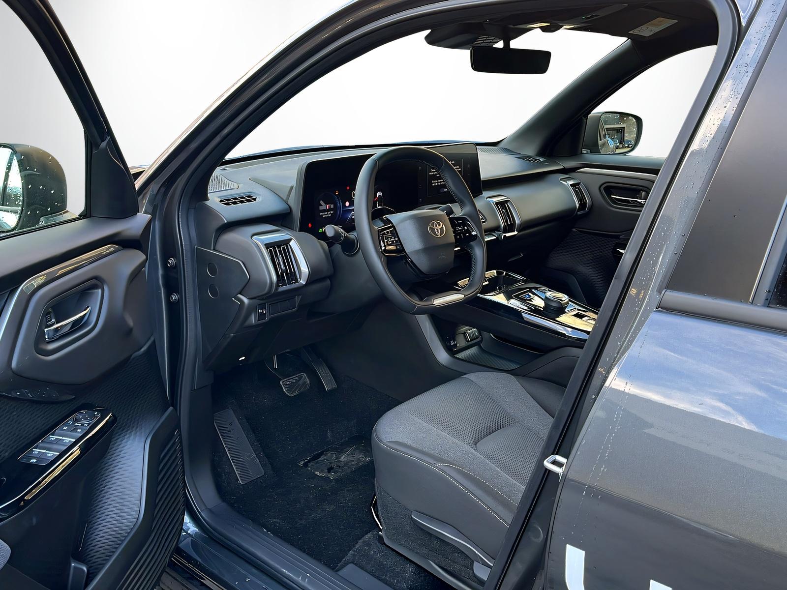 TOYOTA Urban Cruiser Trend AWD-image-6