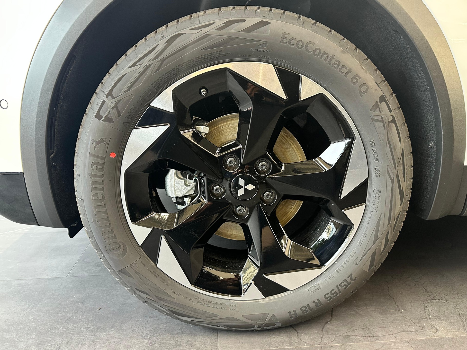 MITSUBISHI ASX 1.8 HEV Instyle-image-9