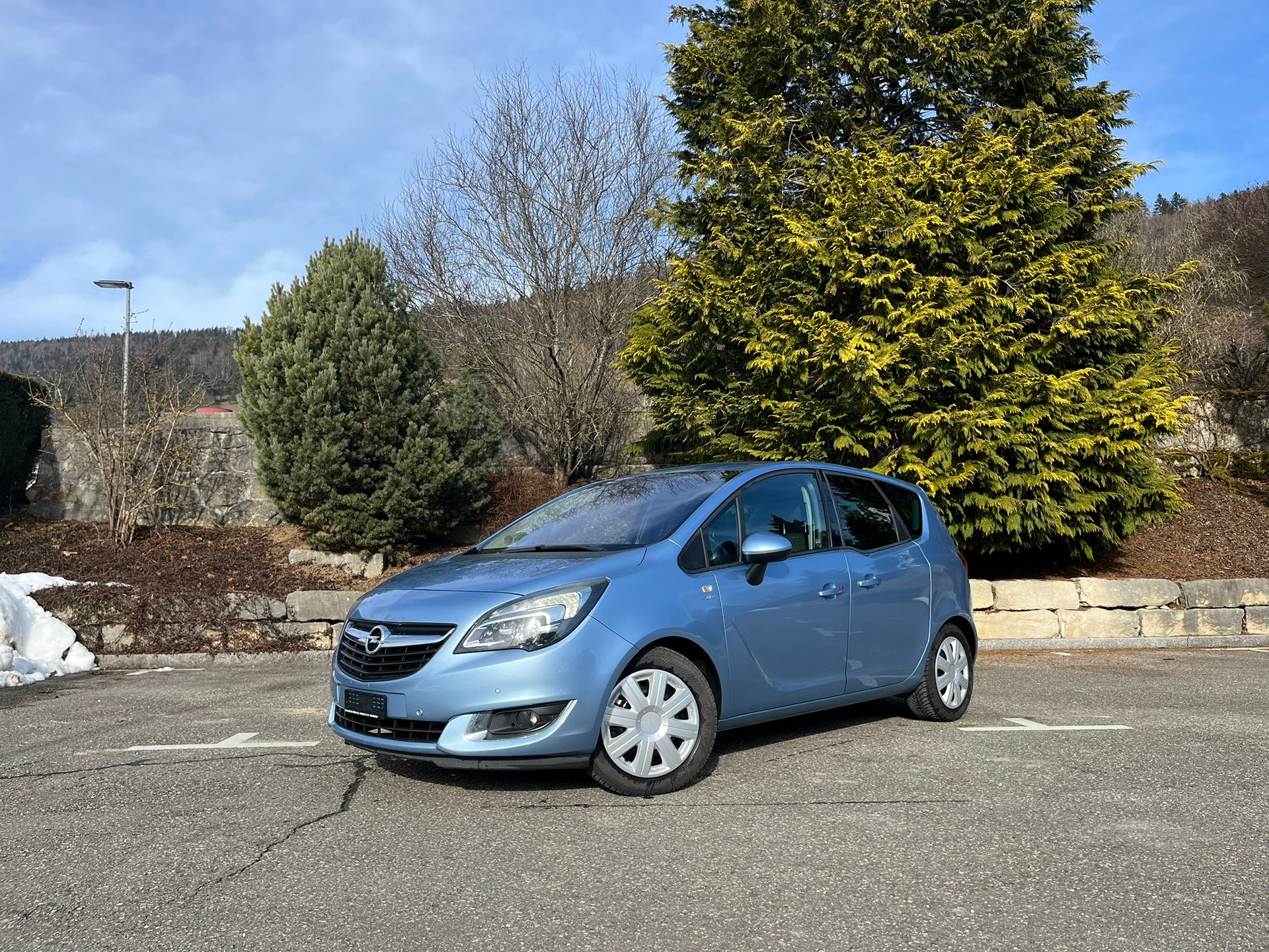 OPEL Meriva 1.6 DTN Active Edition-image-1