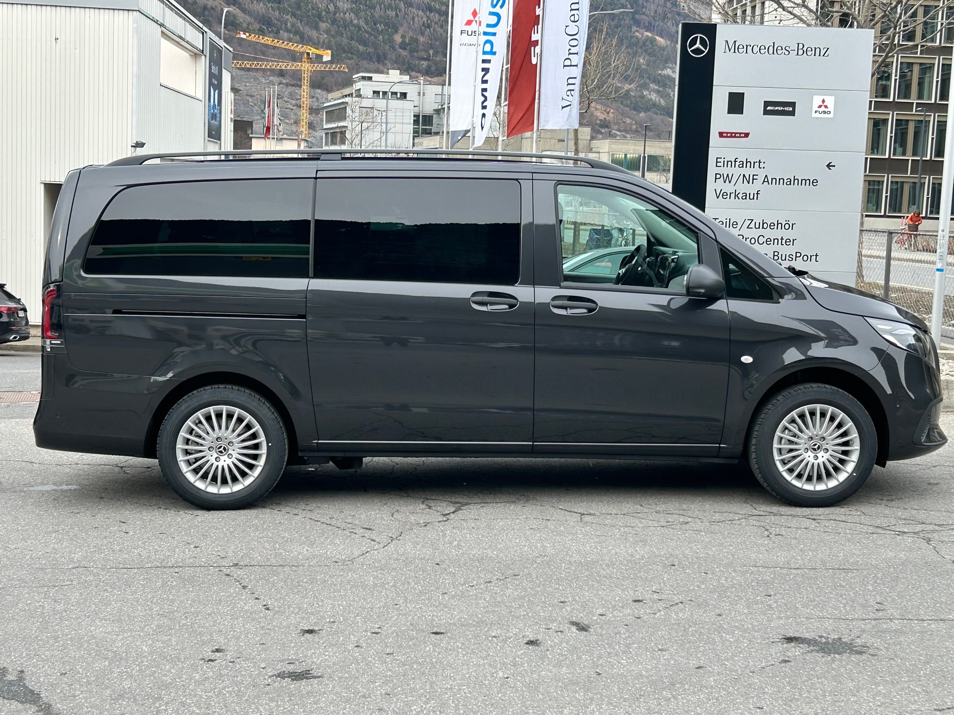 MERCEDES-BENZ Vito 116 CDI Tourer SELECT Family-image-13
