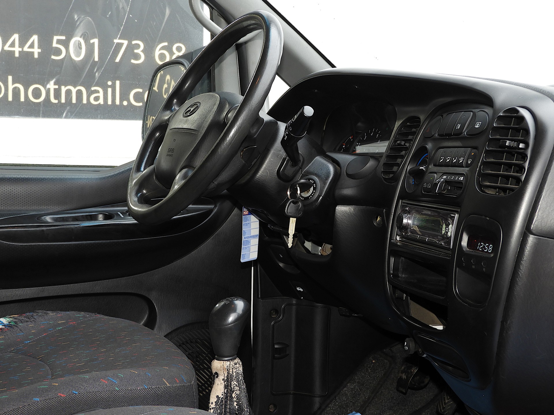 HYUNDAI H-1 2.4 3Van I CH FZ I 3 Erwachsene Plätze I 17 Kinderplätze I MFK 20.01.2026 I 1 Hand-image-9