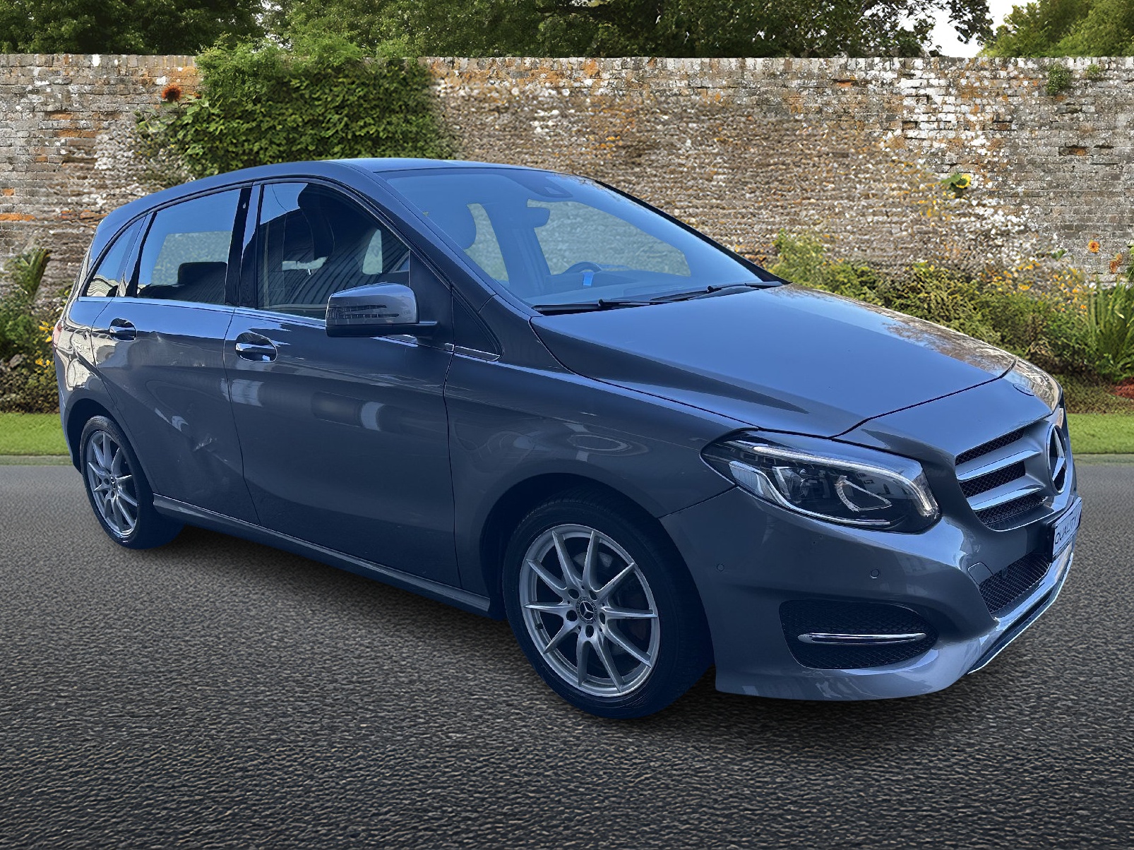 MERCEDES-BENZ B 220 Urban 4Matic 7G-DCT-image-6