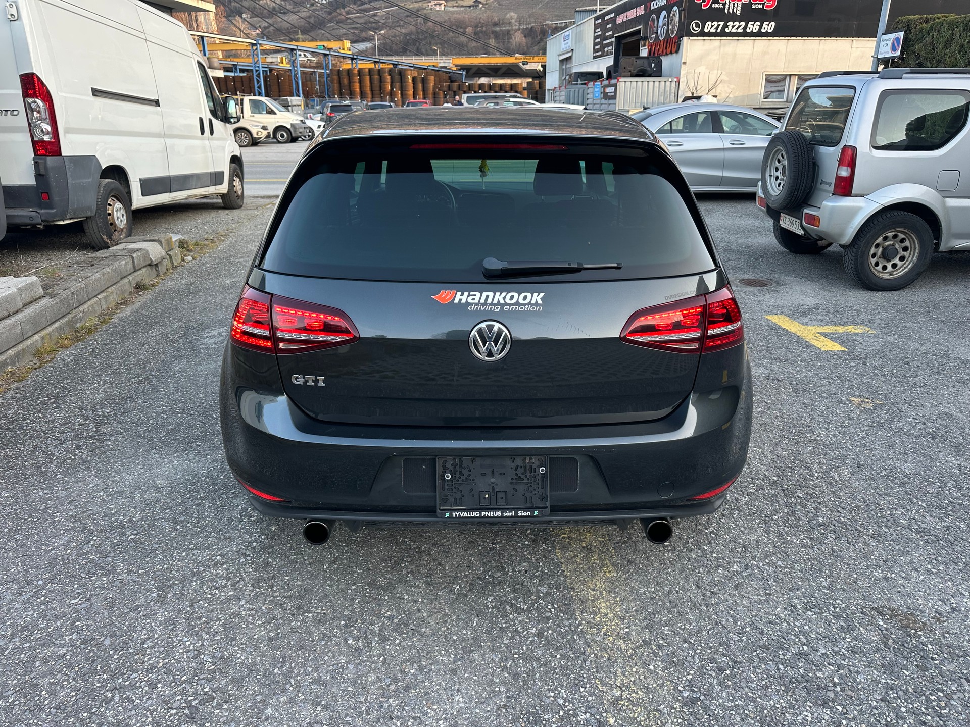 VW Golf 2.0 TSI GTI Performance-image-4