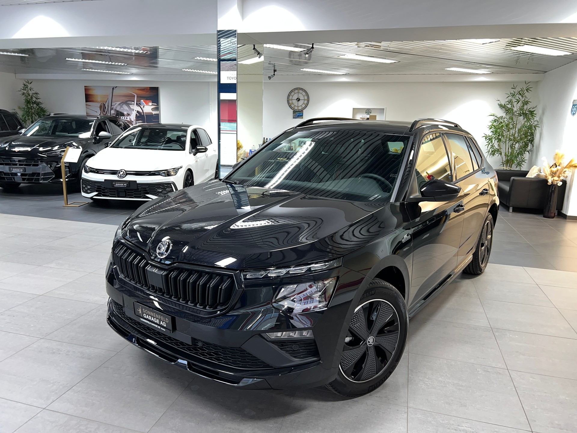 SKODA Kamiq 1.5 TSI Monte Carlo DSG Panoramadach / Lenkradheizung / Rückfahrkamera / Matrix-LED Scheinwerfer-showroom-element-2