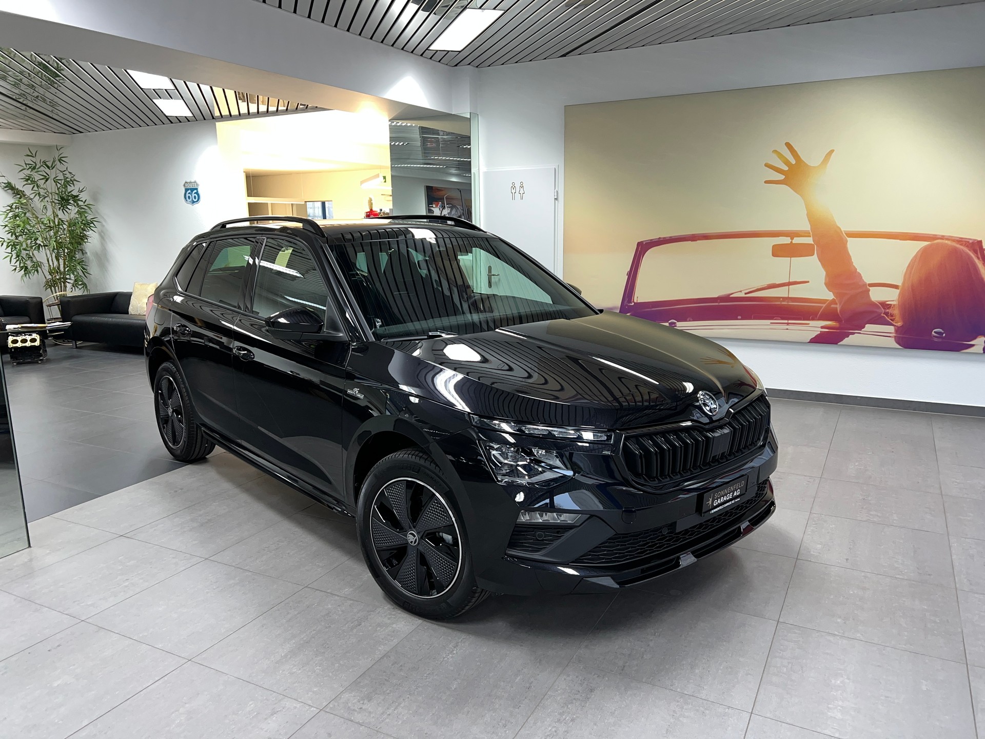 SKODA Kamiq 1.5 TSI Monte Carlo DSG Panoramadach / Lenkradheizung / Rückfahrkamera / Matrix-LED Scheinwerfer-showroom-element-1