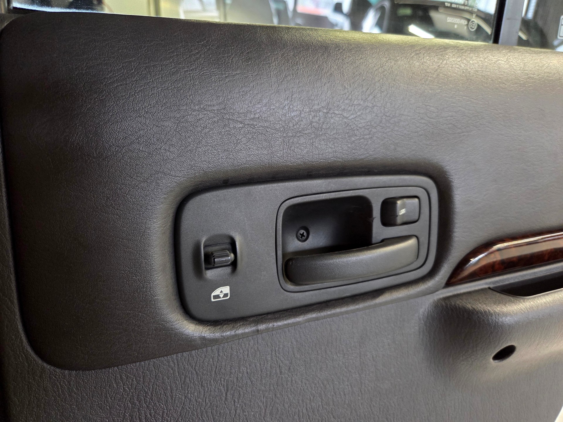 JEEP Cherokee 4.0 Limited-image-18