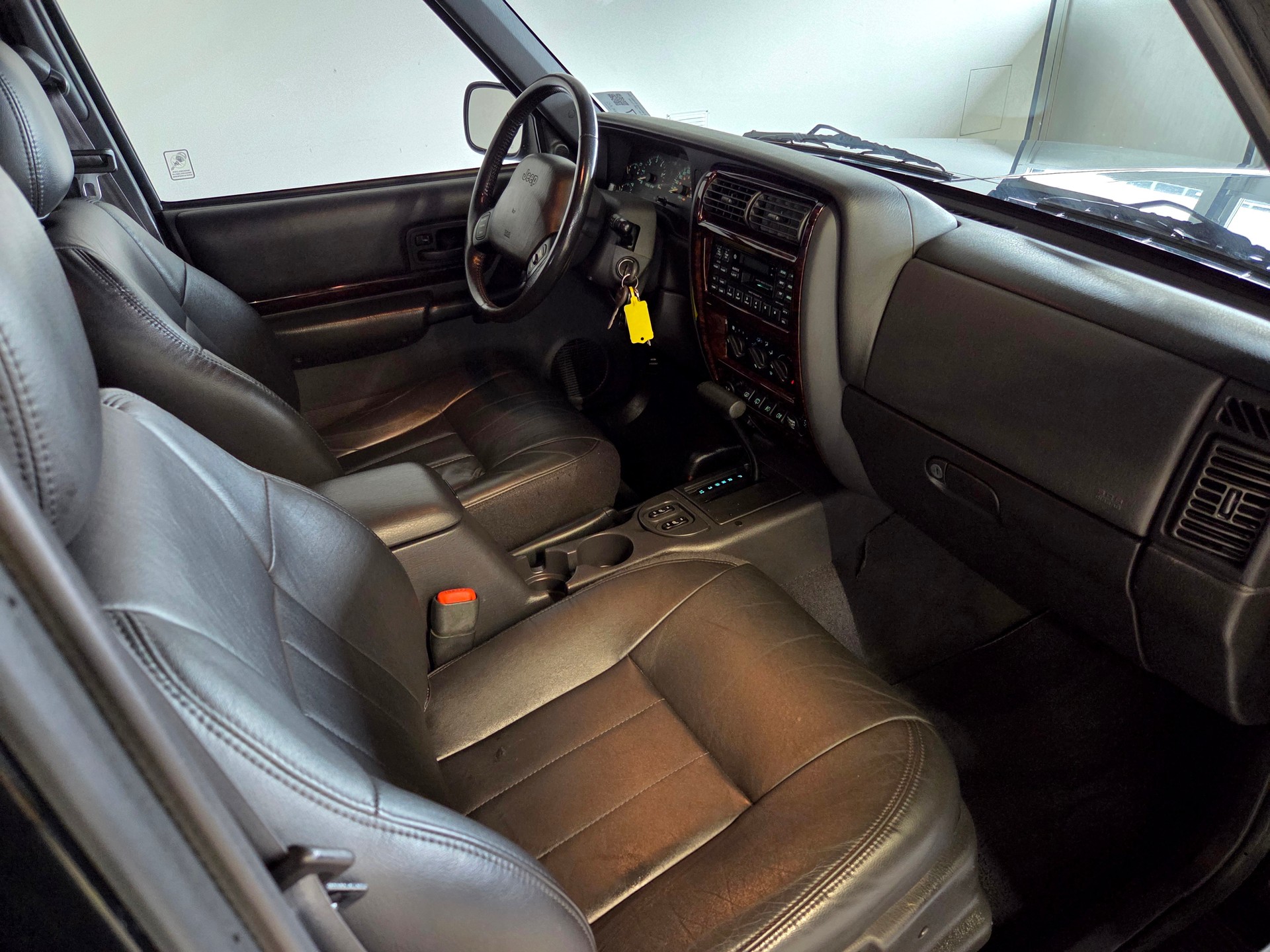 JEEP Cherokee 4.0 Limited-image-16