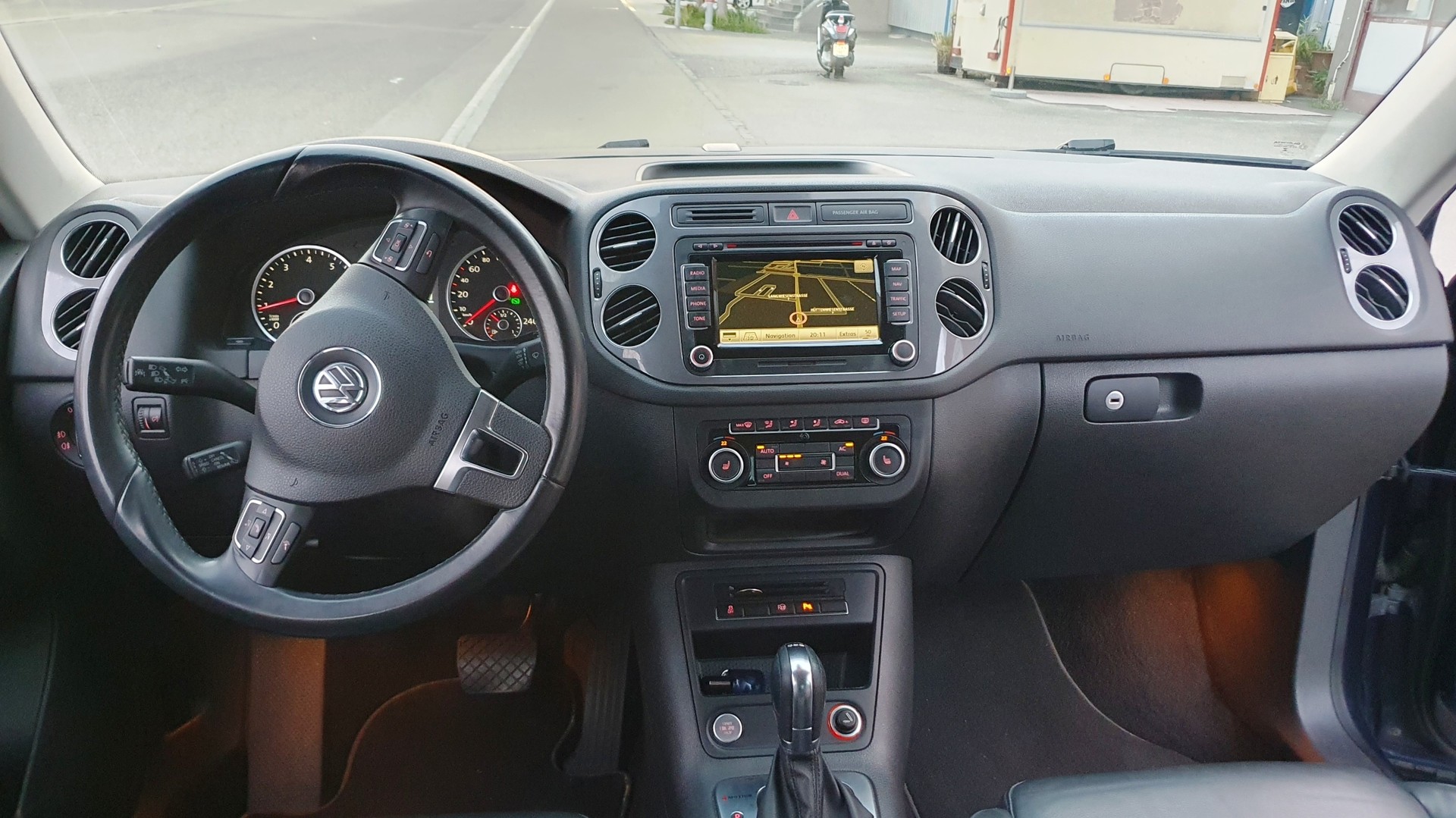 VW Tiguan 2.0 TSI Sport&Style 4Motion DSG-image-1