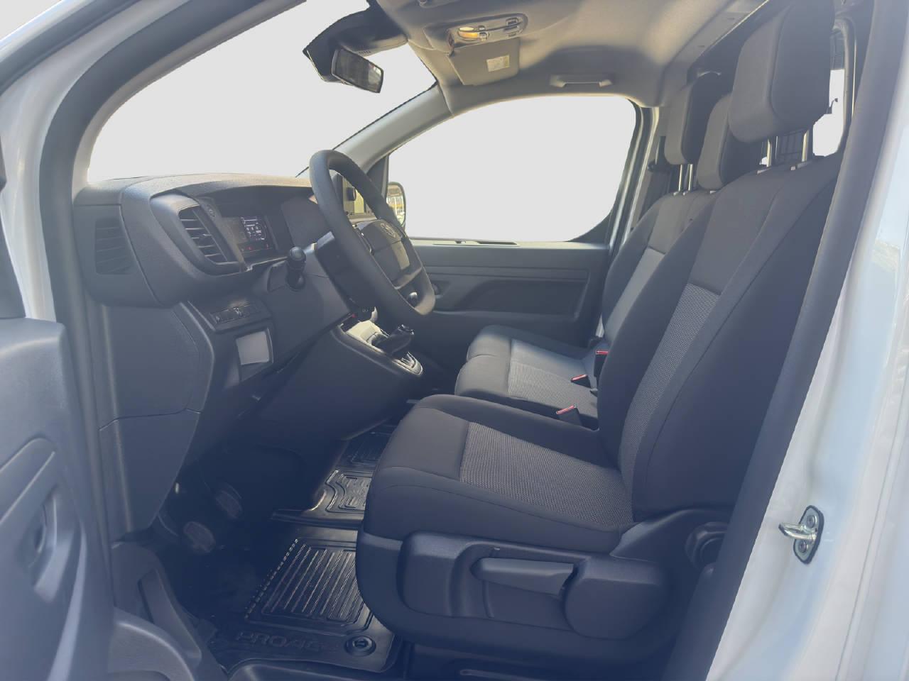 TOYOTA PROACE Van L1 1.5 D Active-image-8
