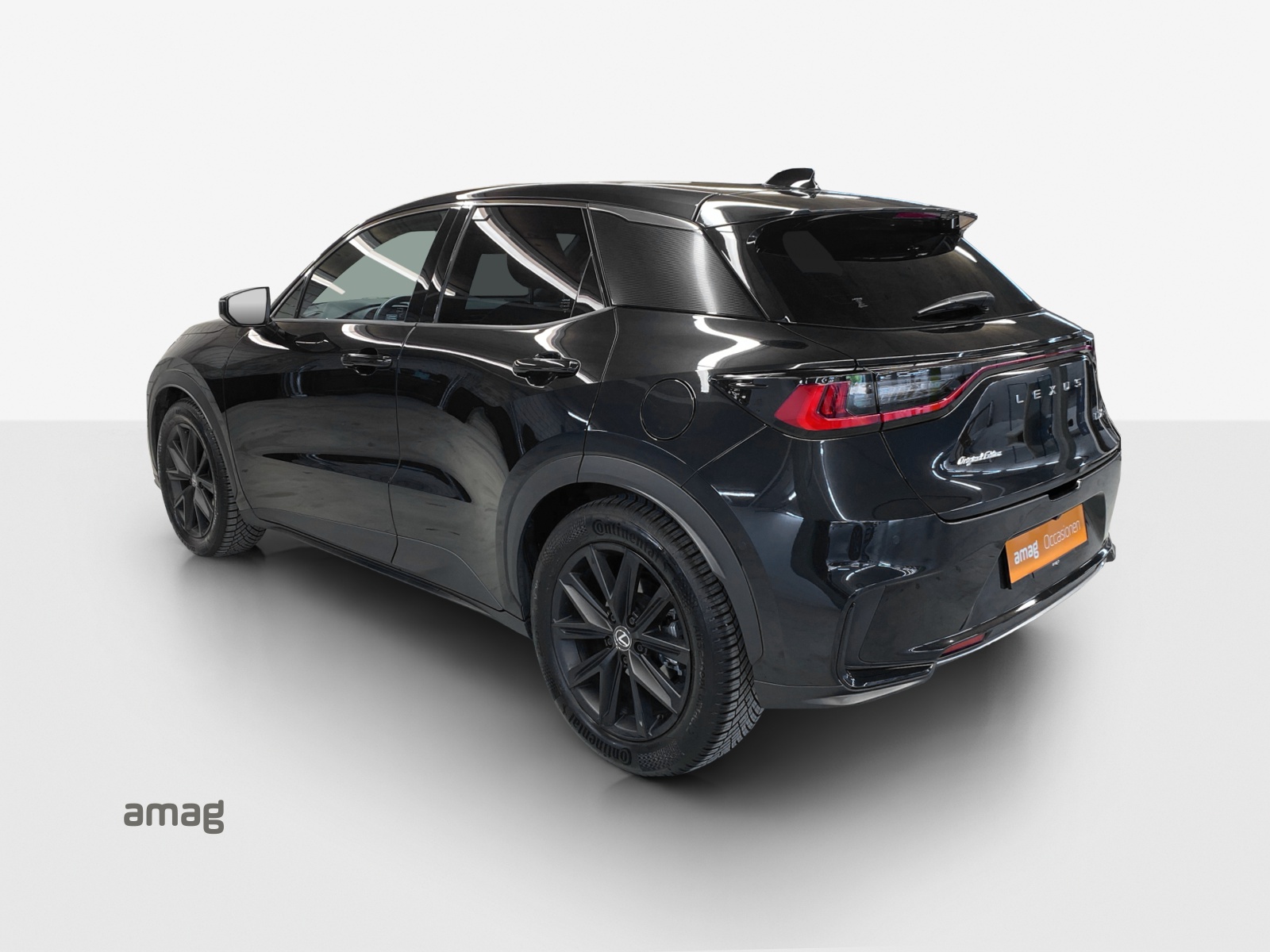 LEXUS LBX AWD Elegant CVT-showroom-element-2