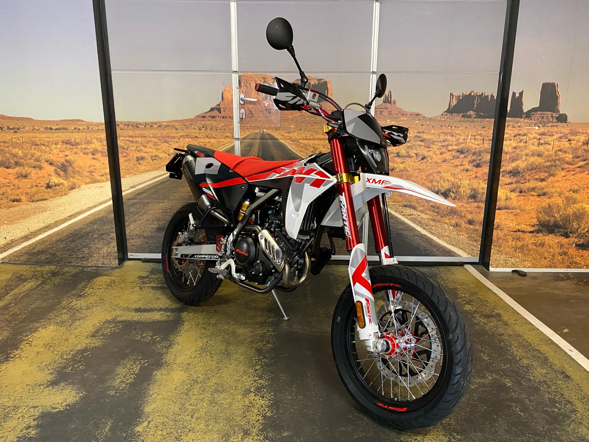 FANTIC XMF 125 Competition ABS-image-2