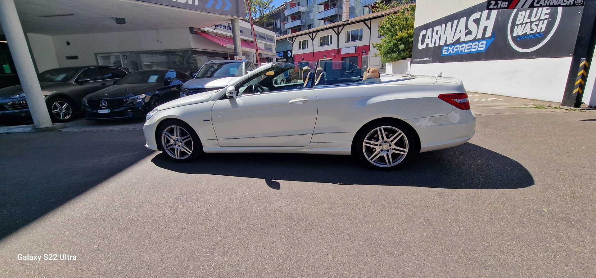 MERCEDES-BENZ E 250 CGI BlueEfficiency Automatic-showroom-element-1
