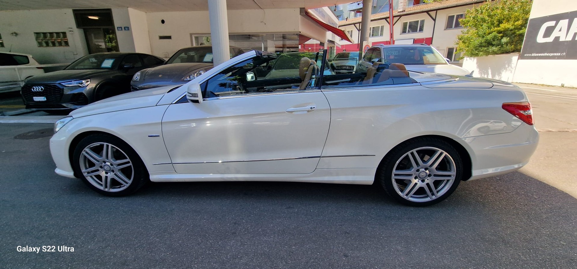 MERCEDES-BENZ E 250 CGI BlueEfficiency Automatic-image-9