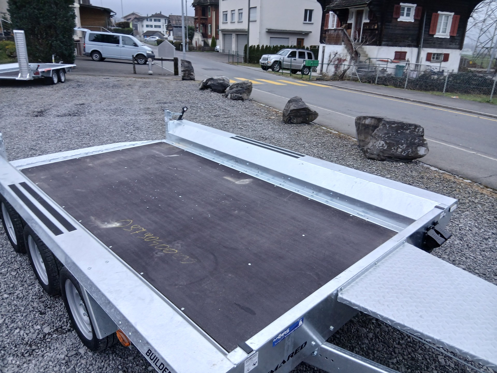 TEMARED BUILDER 3518 3'500kg Baumaschinentransporter geschlossene Rampe-image-3