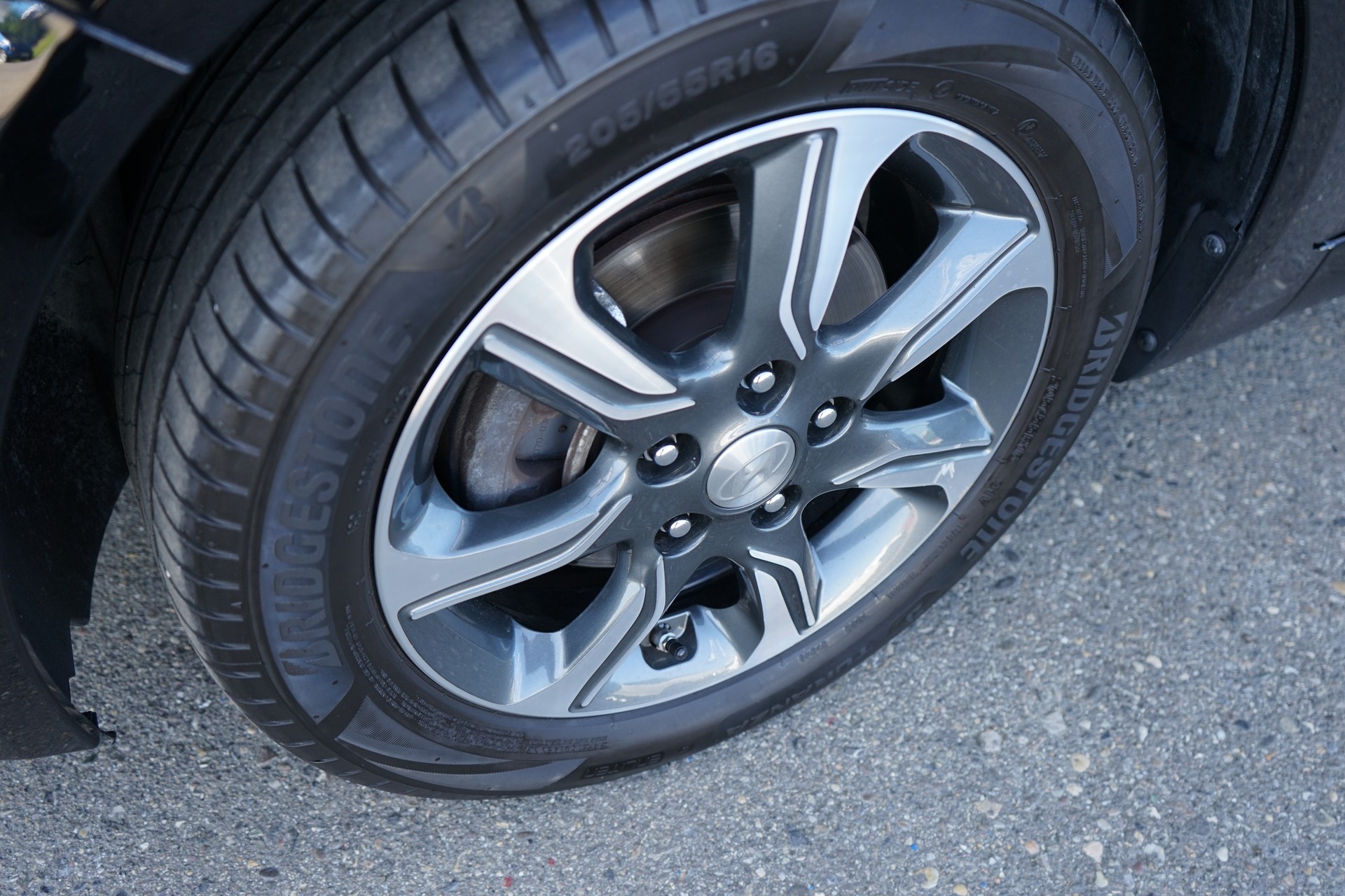 HYUNDAI iX20 1.6 Amplia Automatic-image-17