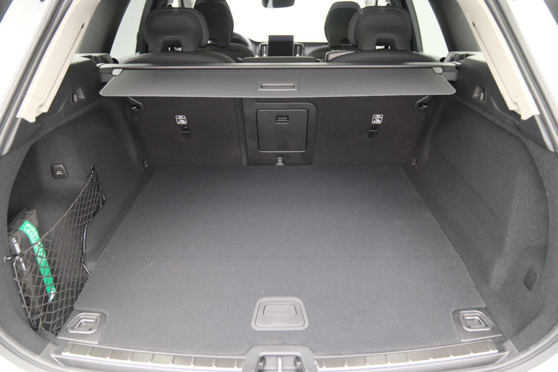 VOLVO XC60 2.0 T6 TE Ultra Dark eAWD-image-22