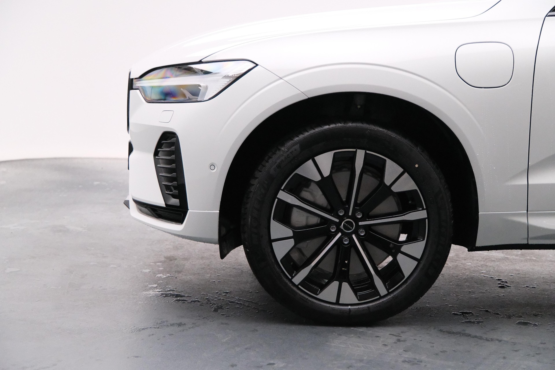 VOLVO XC60 2.0 T6 TE Ultra Dark eAWD-image-6