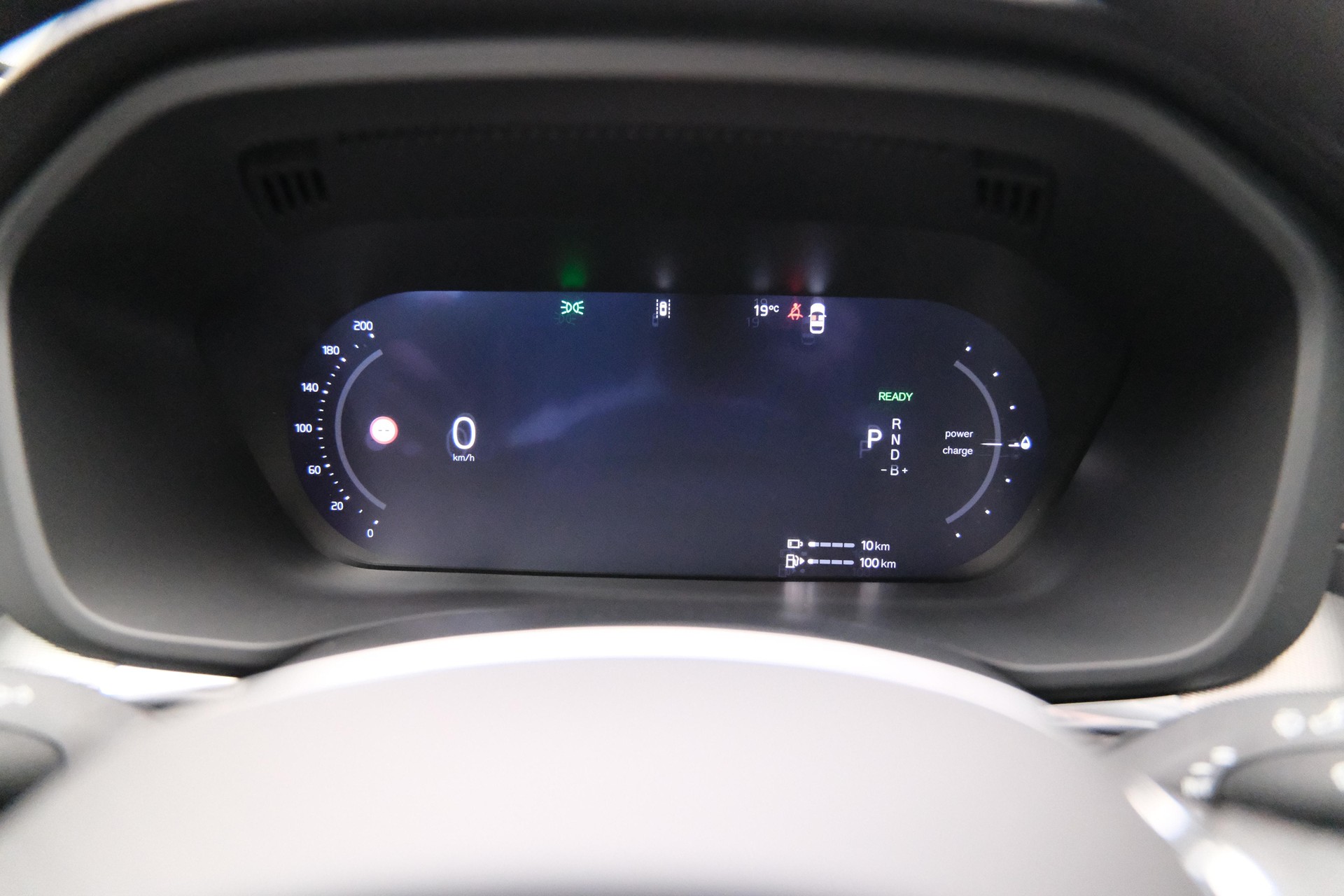 VOLVO XC60 2.0 T6 TE Ultra Dark eAWD-image-16