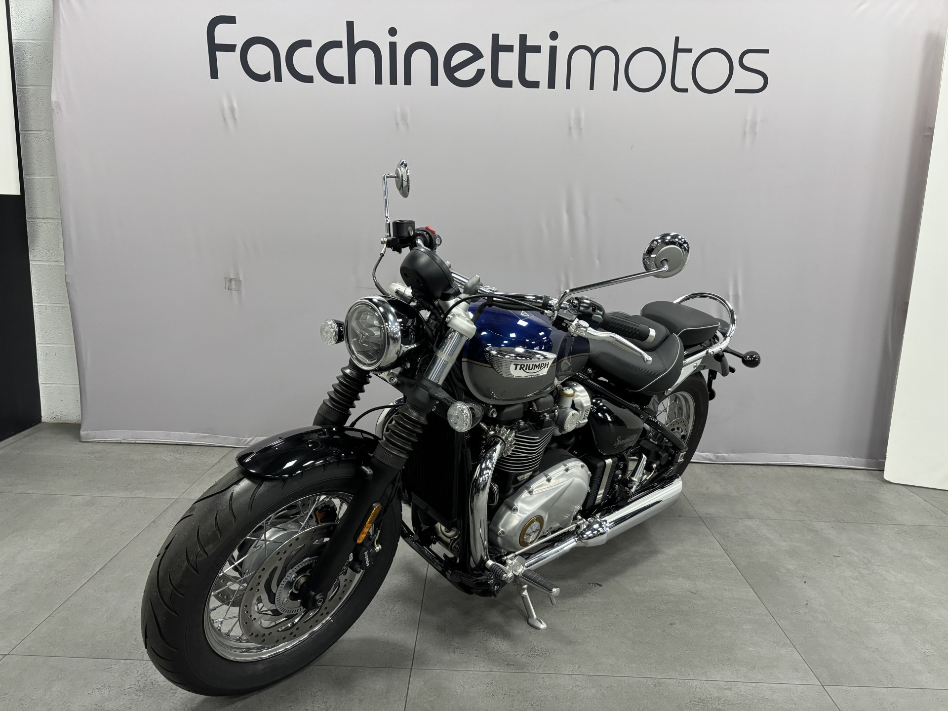 TRIUMPH Bonneville Speedmaster 1200-image-2