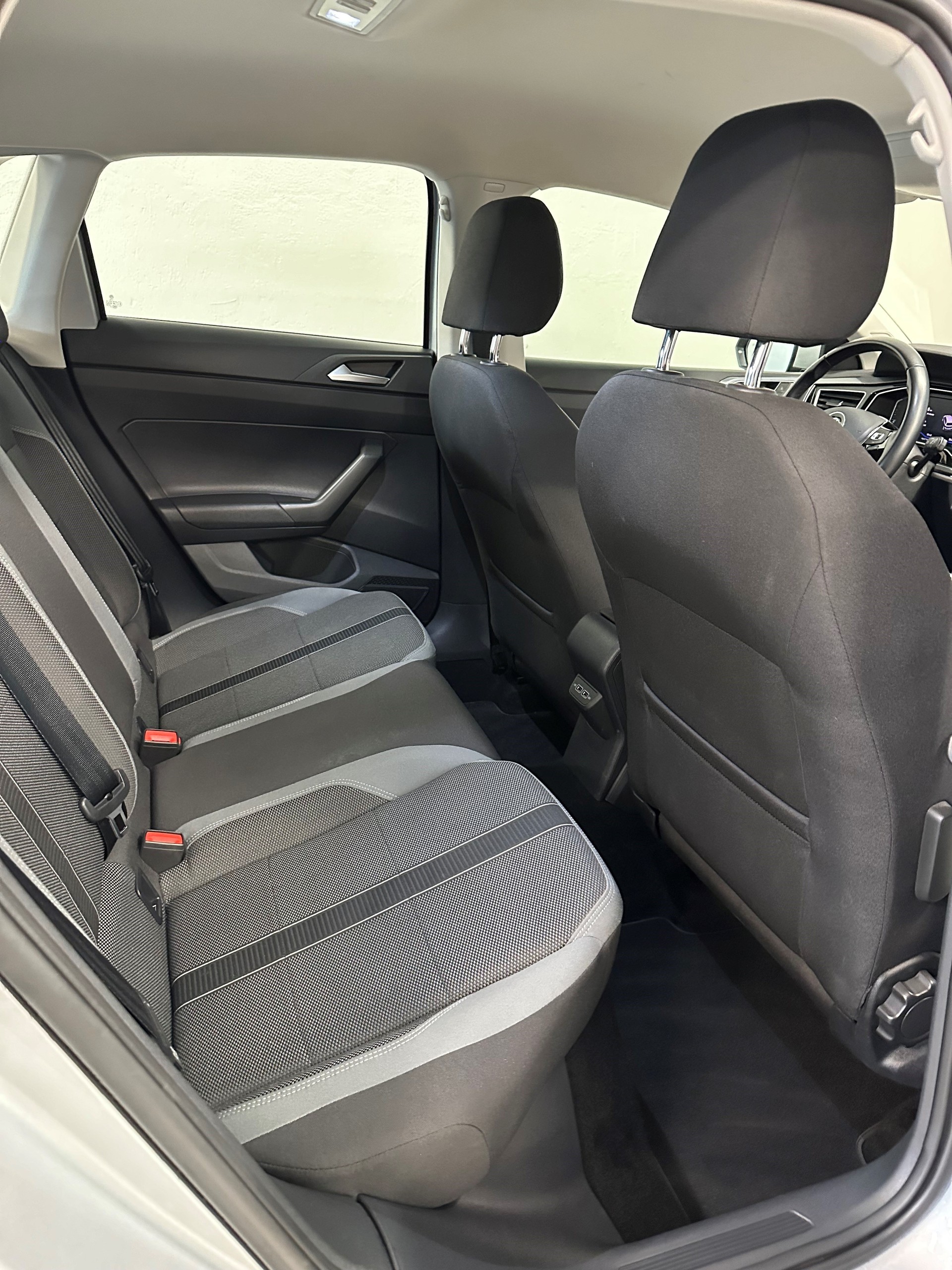 VW Polo 1.5 TSI EVO Highline DSG-image-9