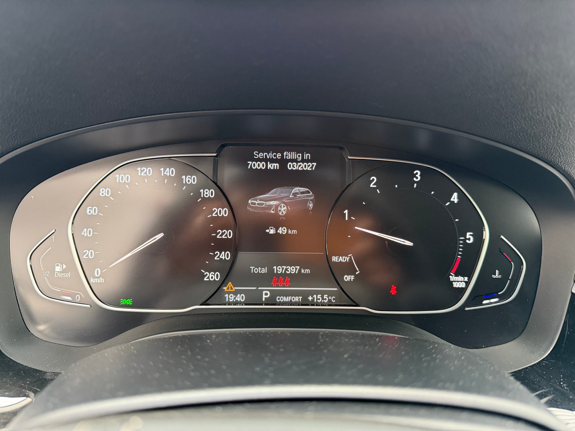 BMW 520d xDrive 48V Touring Steptronic-image-14