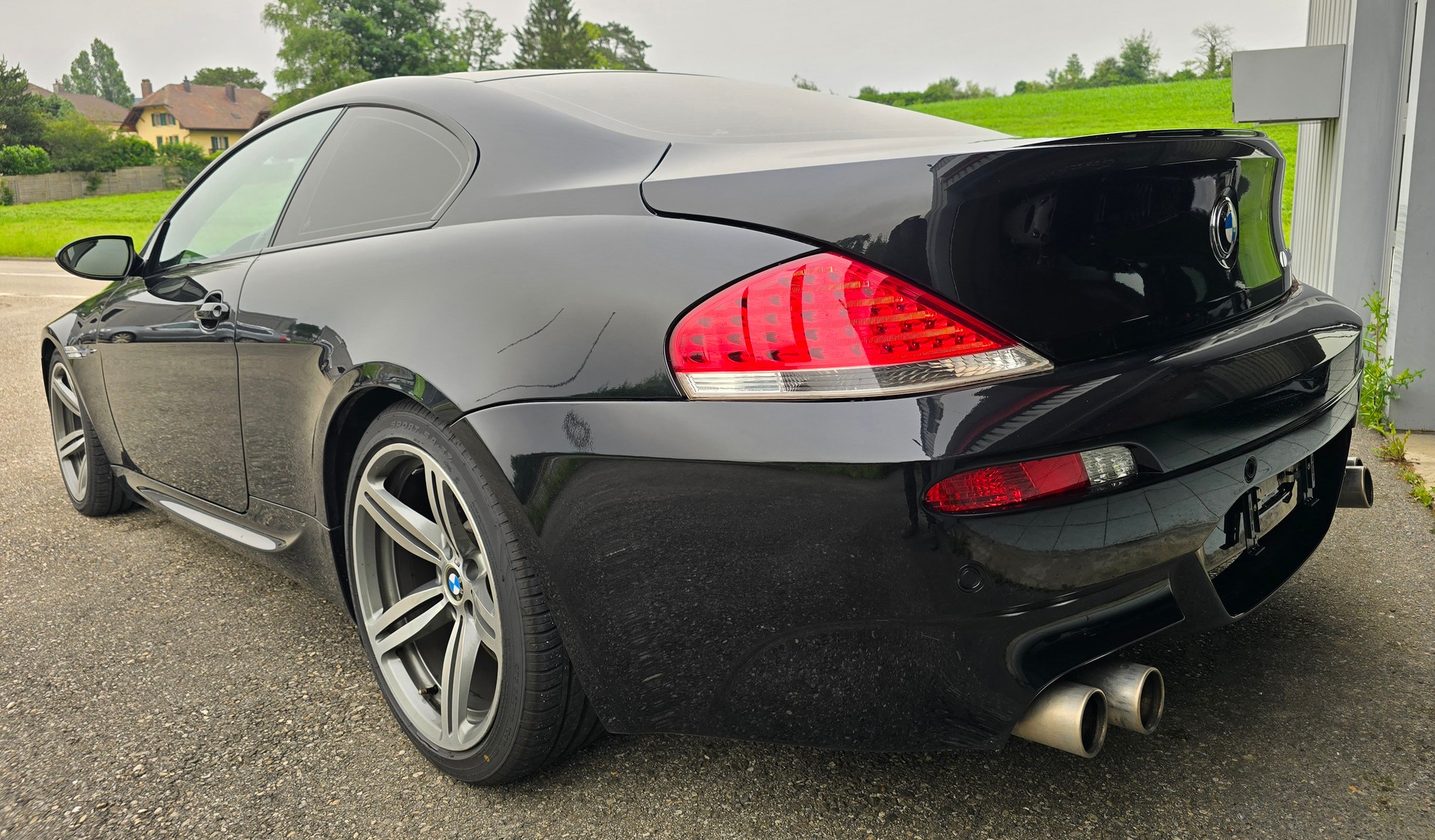 BMW M6-image-8