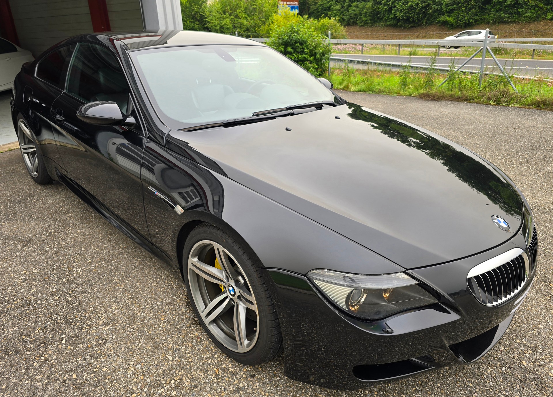 BMW M6-image-4