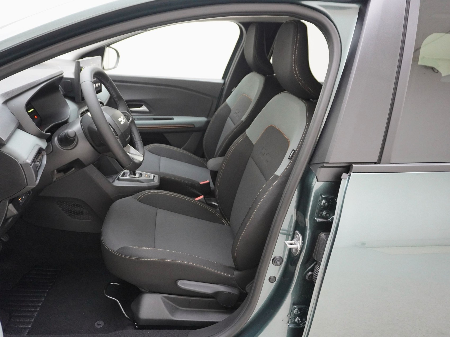 DACIA Jogger 1.8 Hybrid Extreme 7Plätzer-image-11