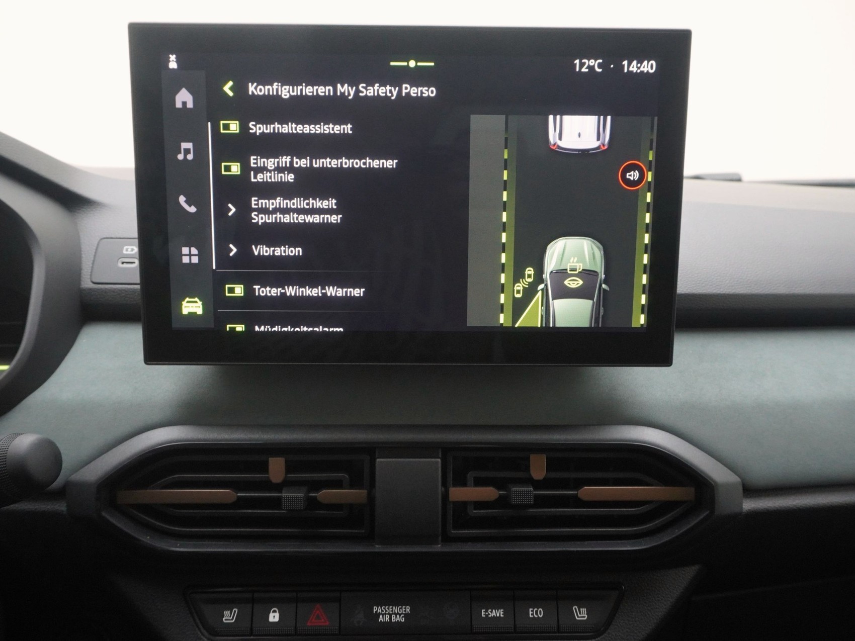 DACIA Jogger 1.8 Hybrid Extreme 7Plätzer-image-17