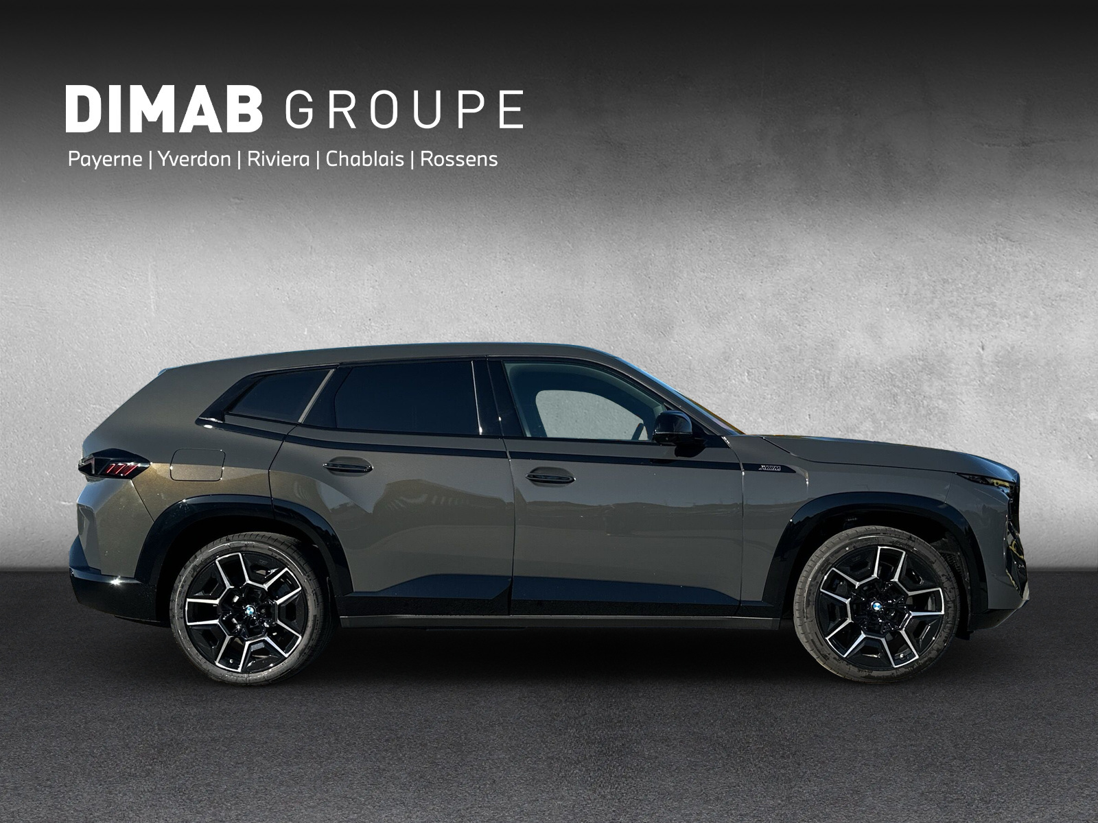 BMW XM xDrive 50e PHEV Steptronic-image-5
