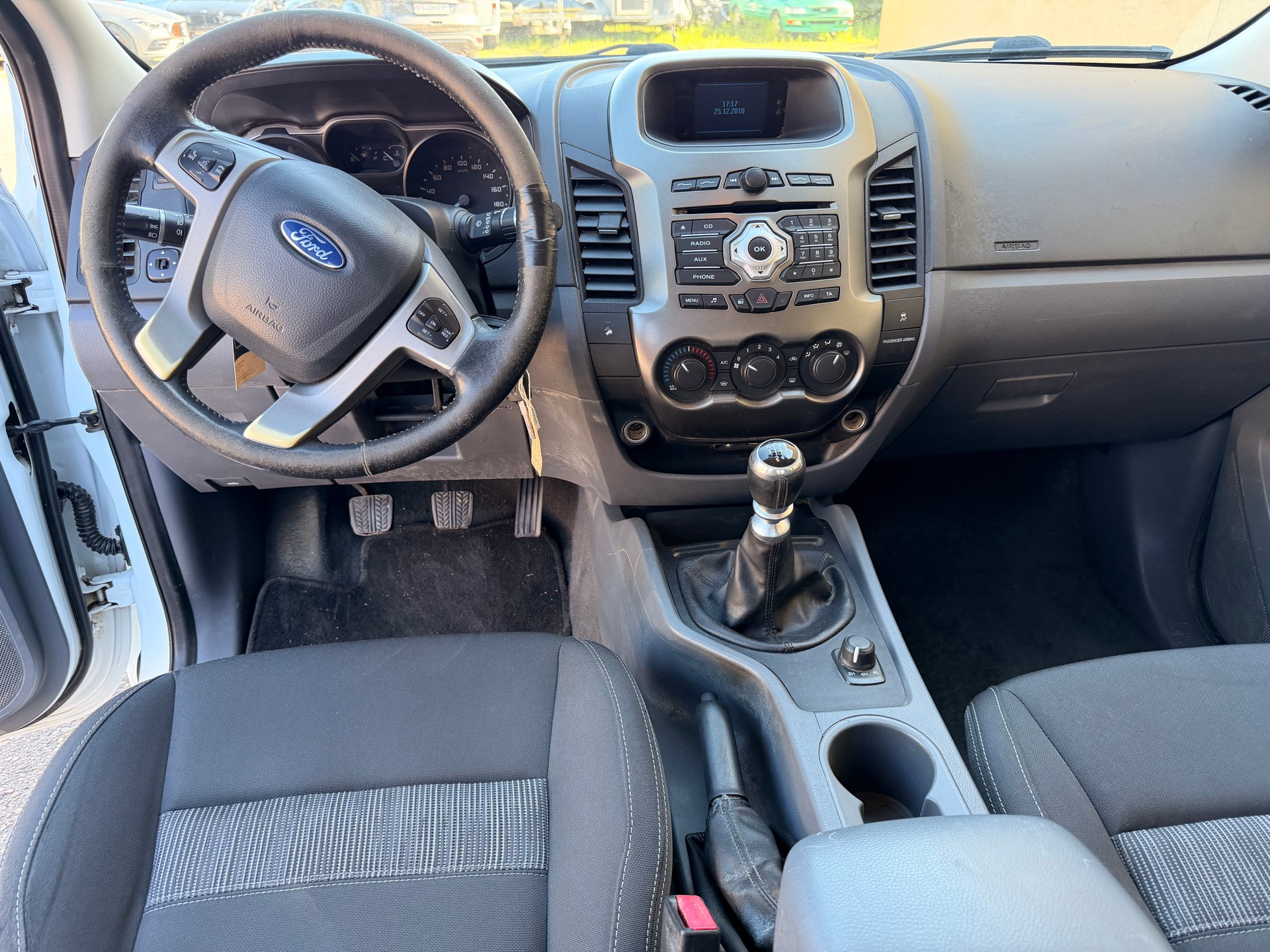 FORD Ranger LTD 2.2 TDCi 4x4-image-3