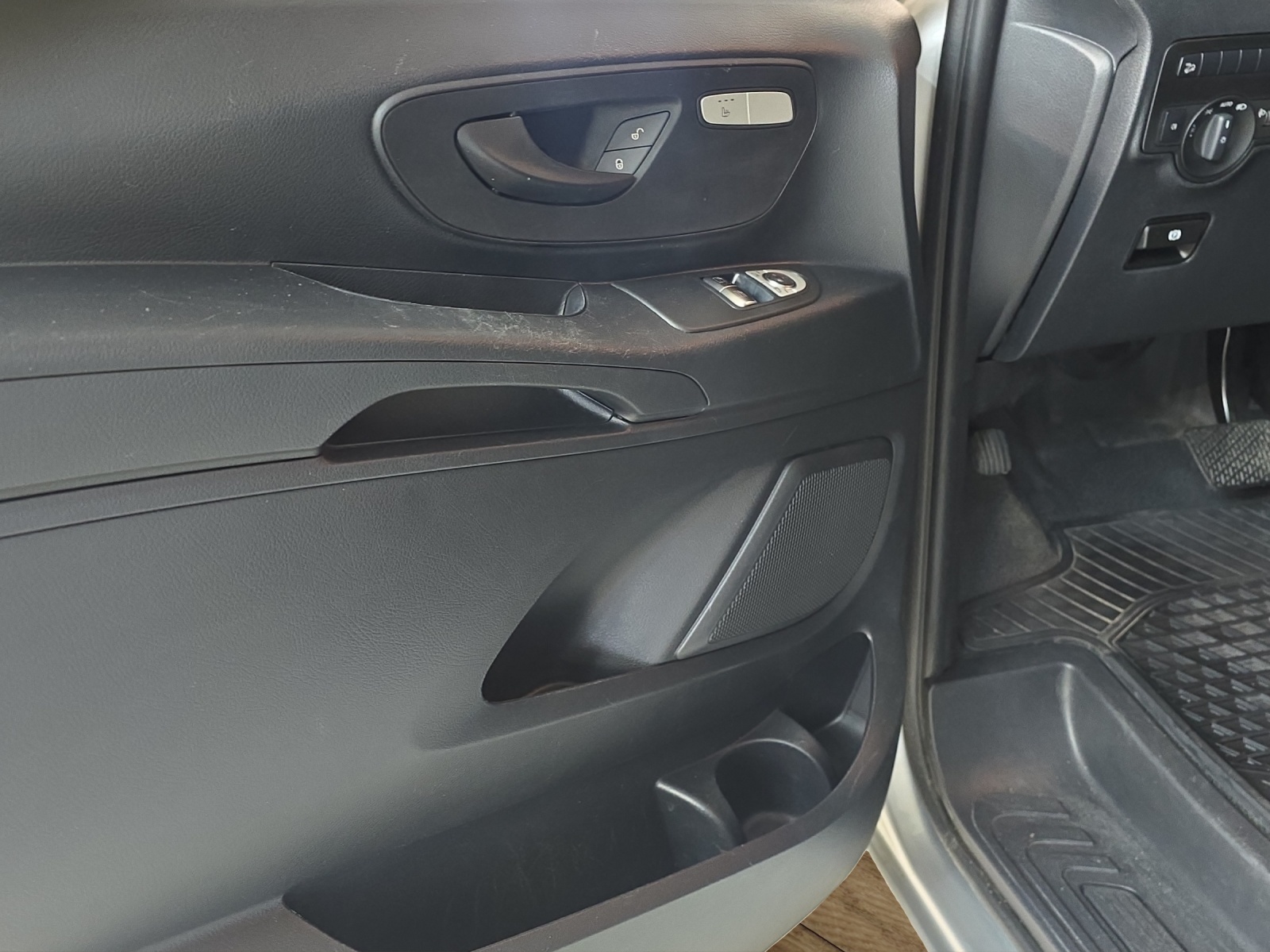 MERCEDES-BENZ Vito 119 CDI Lang 9G-Tronic 4M Base-image-15