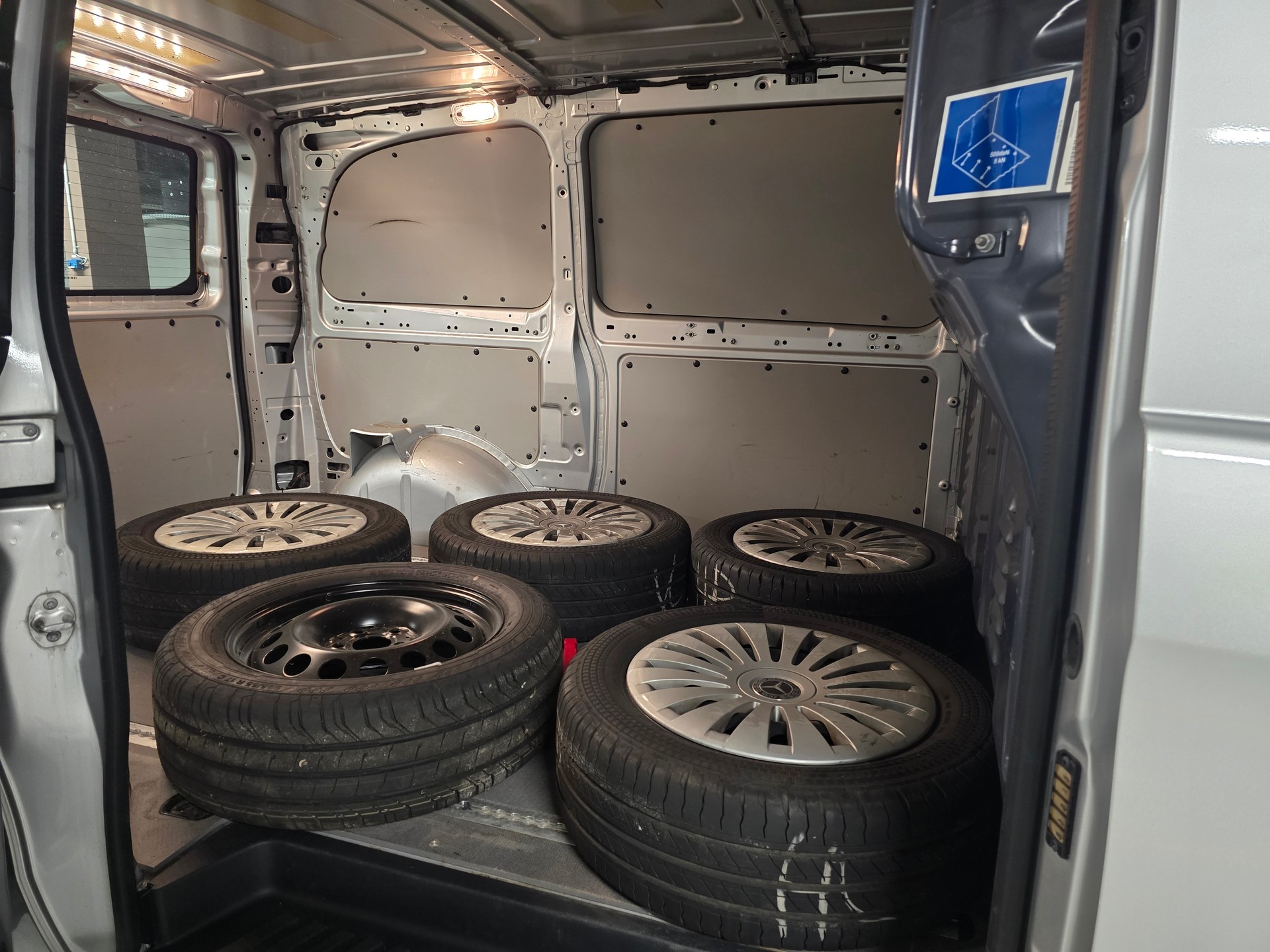 MERCEDES-BENZ Vito 119 CDI Lang 9G-Tronic 4M Base-image-16