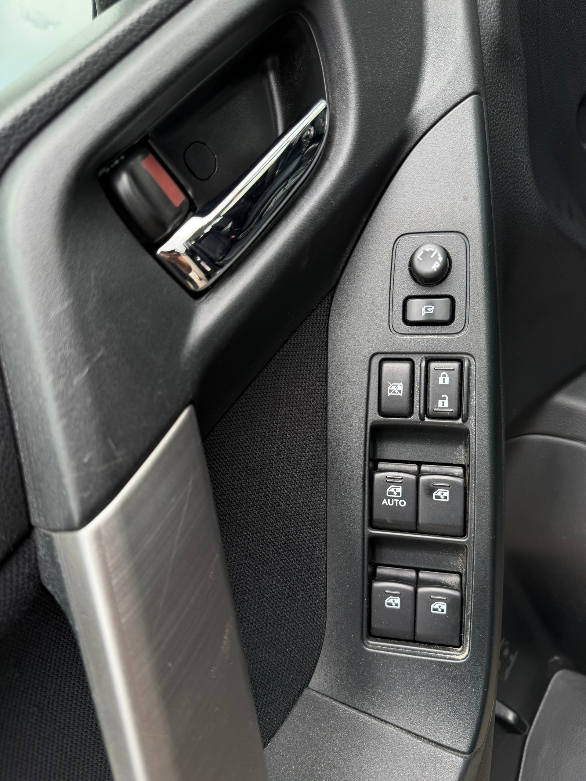 SUBARU Forester 2.0D Advantage Lineatronic-image-13
