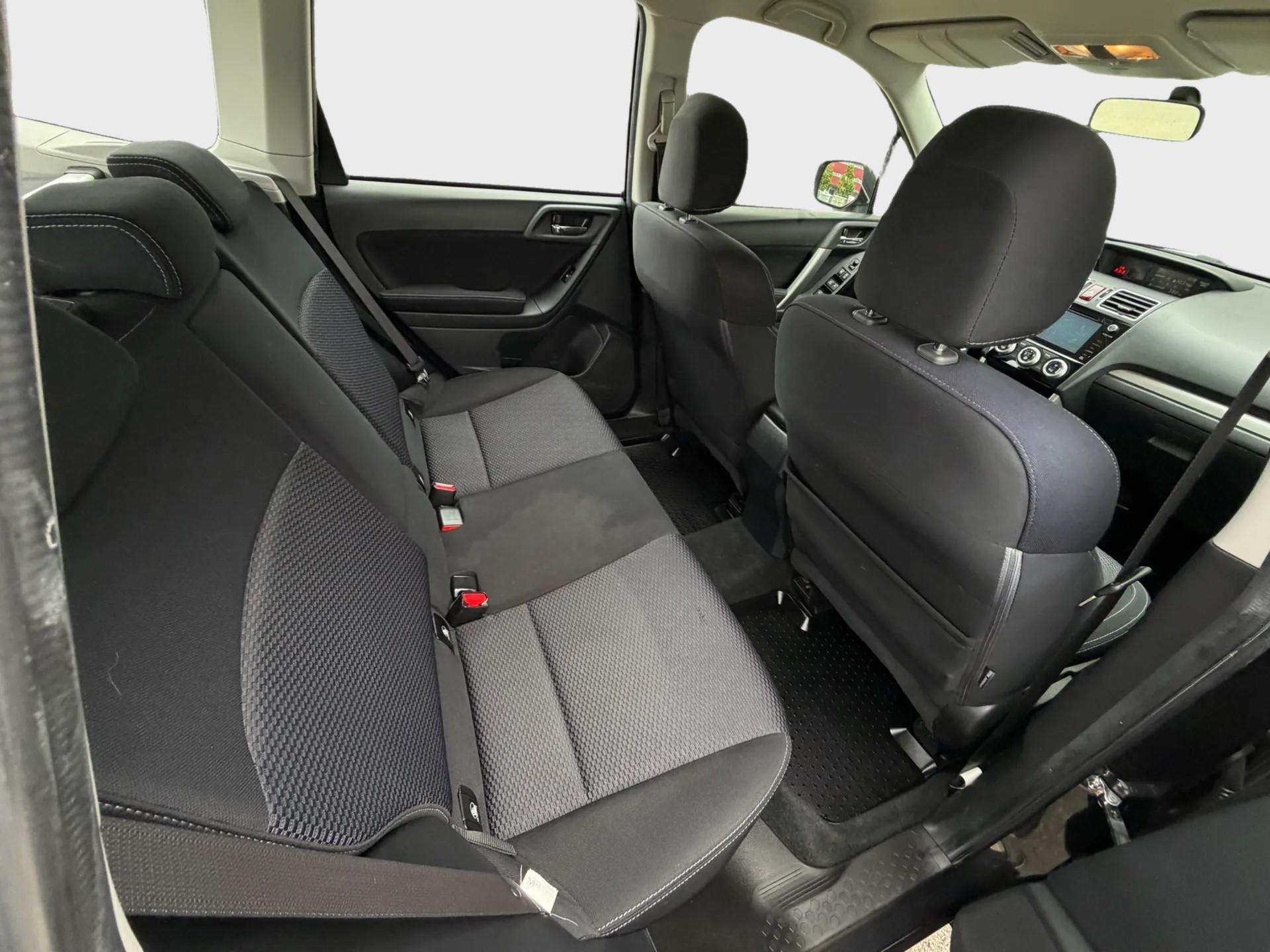 SUBARU Forester 2.0D Advantage Lineatronic-image-16